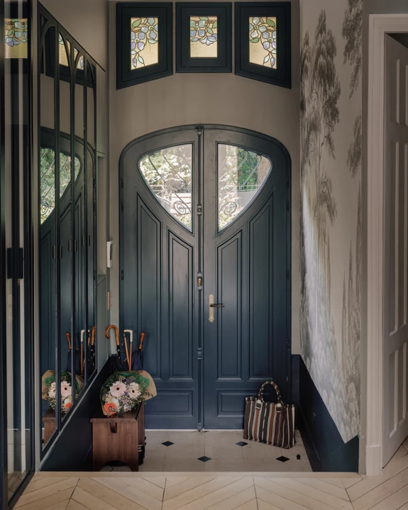 Complete renovation of a Parisian house